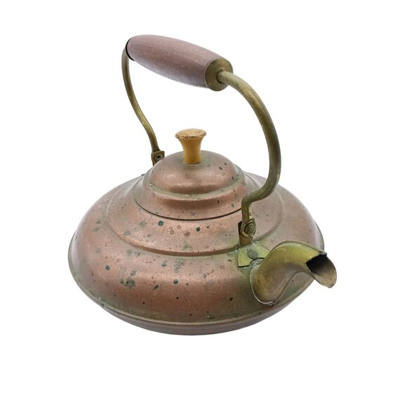 Vintage Copper Kettle with Wooden Handle Made in Holland - Picture 4 of 5